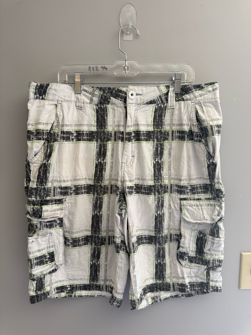 VTG Surplus Men’s Striped Plaid Cargo Shorts SZ 36 Black White Grunge 90s Casual
